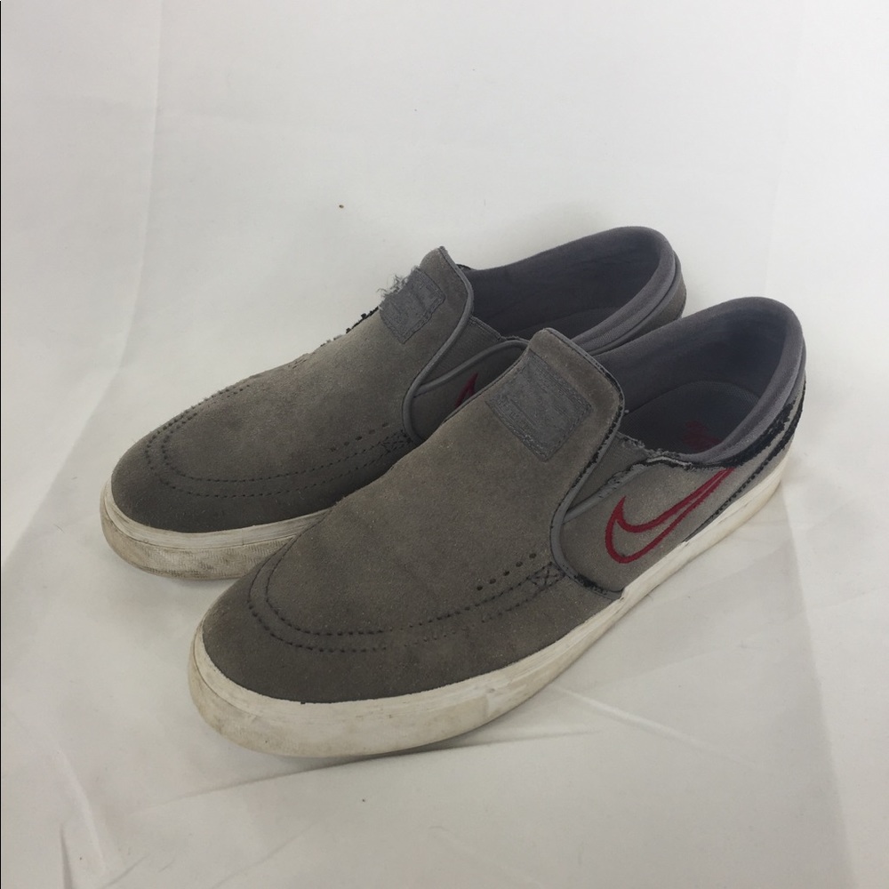 Skated janoski slip ons